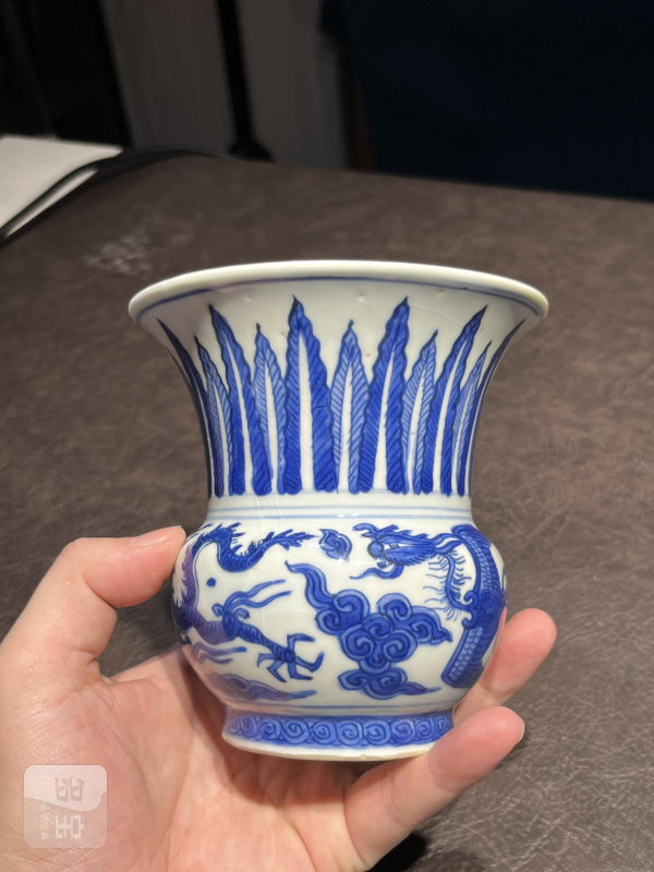 明万历 青花龙凤纹渣斗 - 图7
